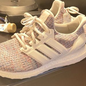 Adidas ultra boost 4.0 multicolor.